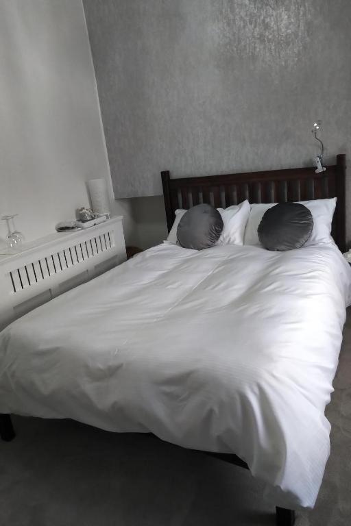 Aunty Katie'S House, Ni Tourist Board Certified With Free Continental Breakfast Belfast Exterior foto